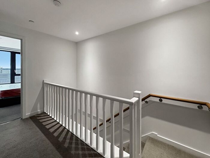3 Bedroom Flat To Rent In The Radiant, Leeds City Centre, LS3