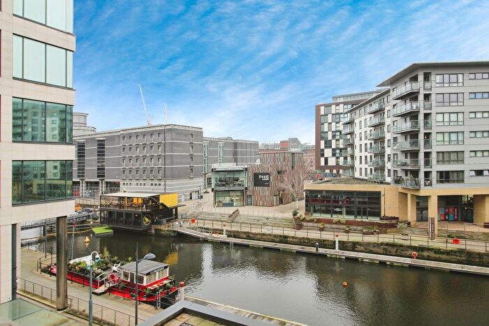 2 Bedroom Flat For Sale In Chadwick Street, Hunslet, Leeds, West Yorkshire, LS10