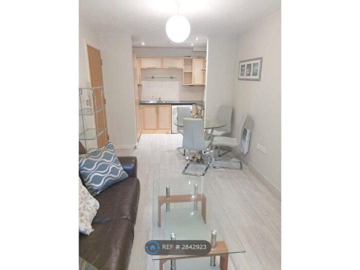 2 Bedroom Flat To Rent In Priory Place, Coventry, CV1