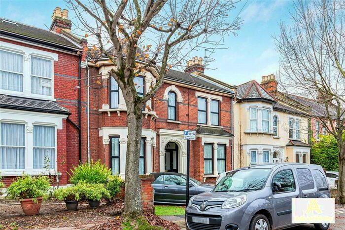 5 Bedroom Terraced House To Rent In Forest Drive West, London, E11