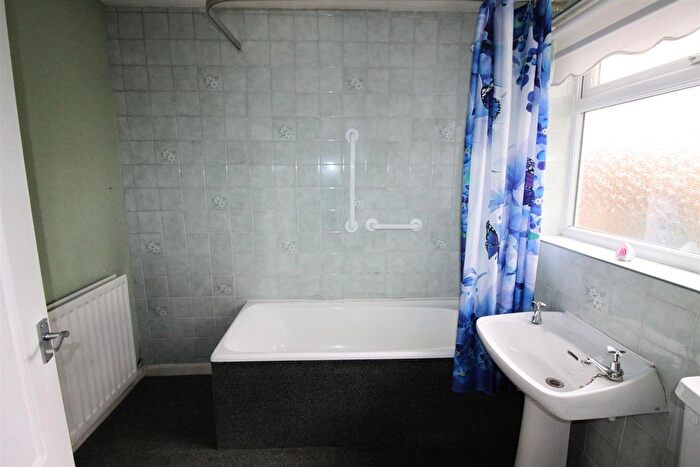 3 Bedroom End Of Terrace House For Sale In Pentland Avenue, Billingham, TS23