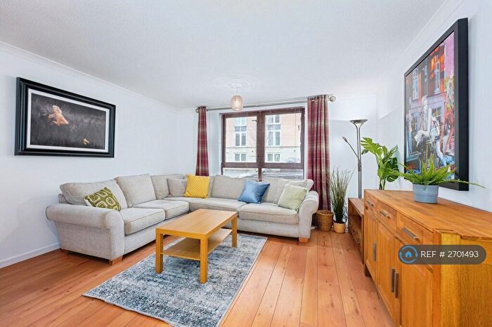 1 Bedroom Flat To Rent In Middlesex Gardens, Glasgow, G41