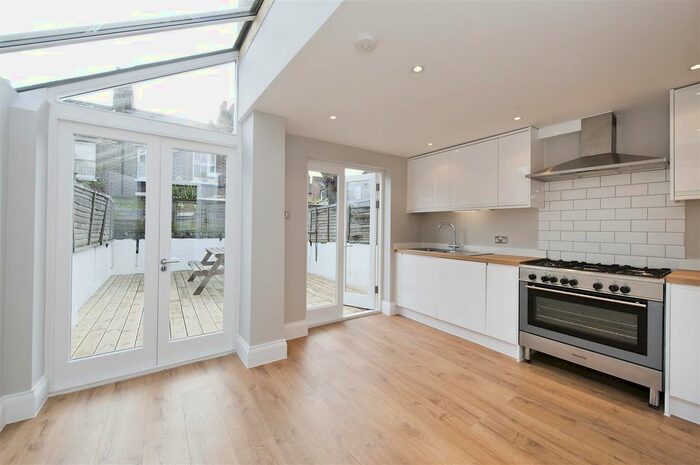 2 Bedroom Property To Rent In Oliphant Street, London, W10