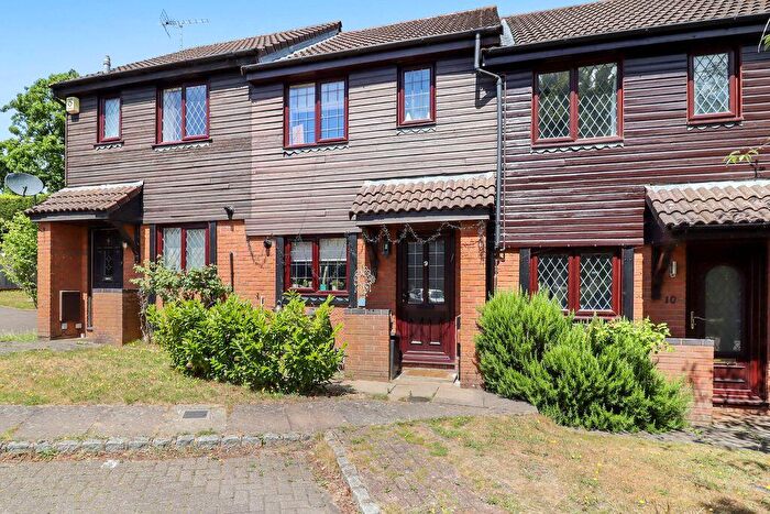 2 Bedroom House For Sale In Burton Close, Windlesham, GU20