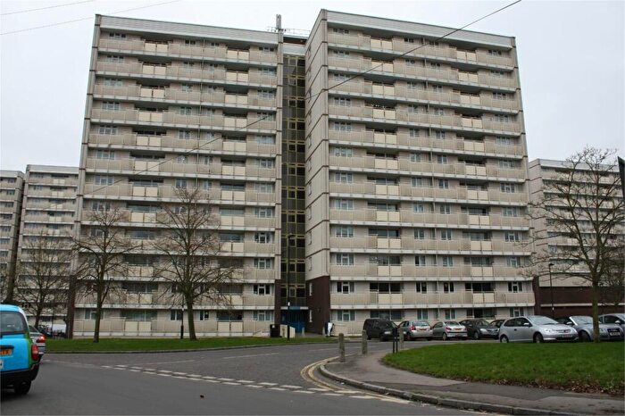 1 Bedroom Apartment To Rent In Cedar Road, Enfield, Greater London, EN2