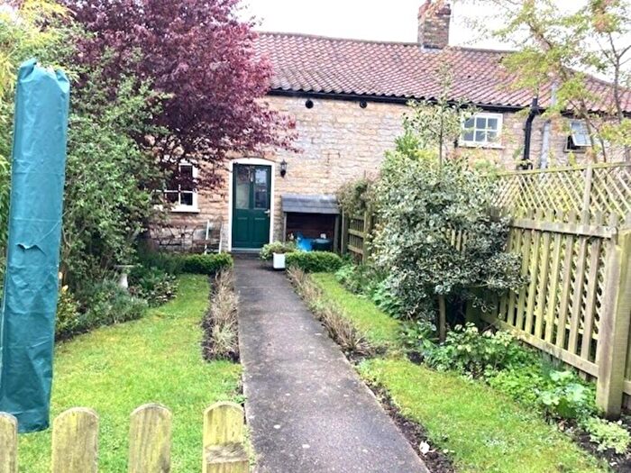 1 Bedroom Cottage To Rent In The Green, Reepham, Lincoln, LN3