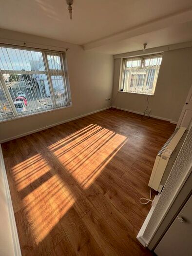 1 Bedroom Flat To Rent In Dee Lane, West Kirby, CH48