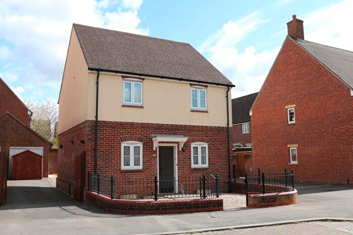 3 Bedroom Terraced House To Rent In Amesbury, Salisbury, SP4