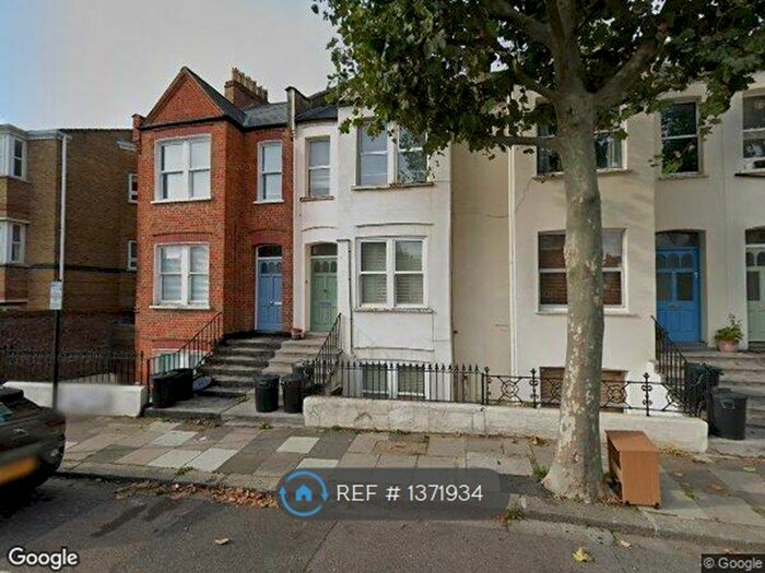 3 Bedroom Flat To Rent In W Pr, London, W12
