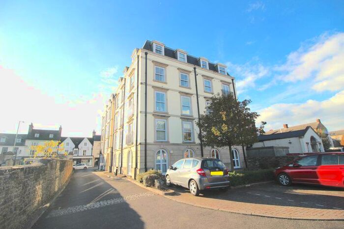 2 Bedroom Flat To Rent In Bedroom Ground Floor Flat To Rent, Old Town, SN1
