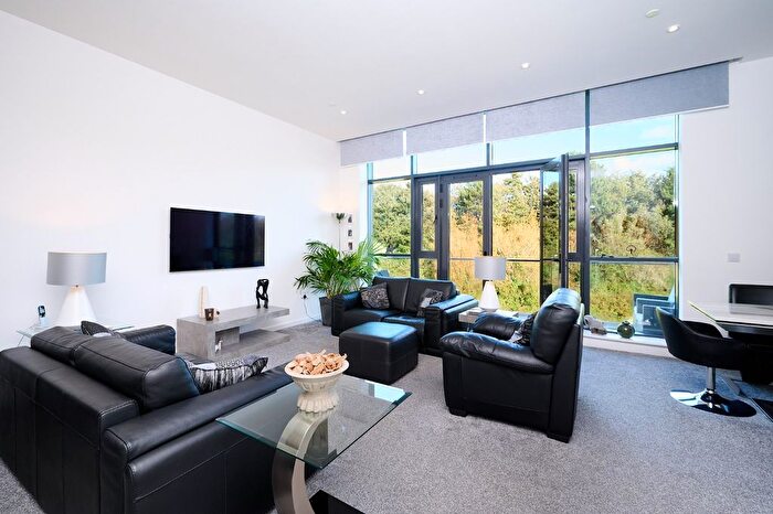 2 Bedroom Flat For Sale In Long Row, South Shields, Tyne And Wear, NE33