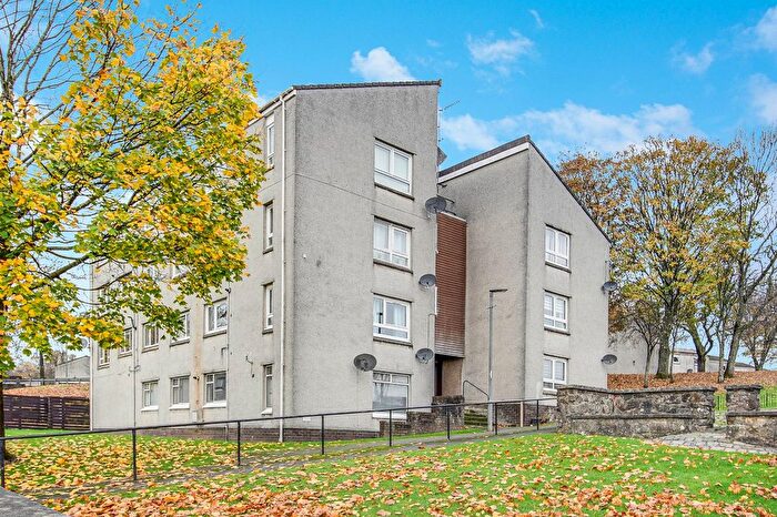 2 Bedroom Flat For Sale In Shaw Court, Erskine, Renfrewshire, PA8