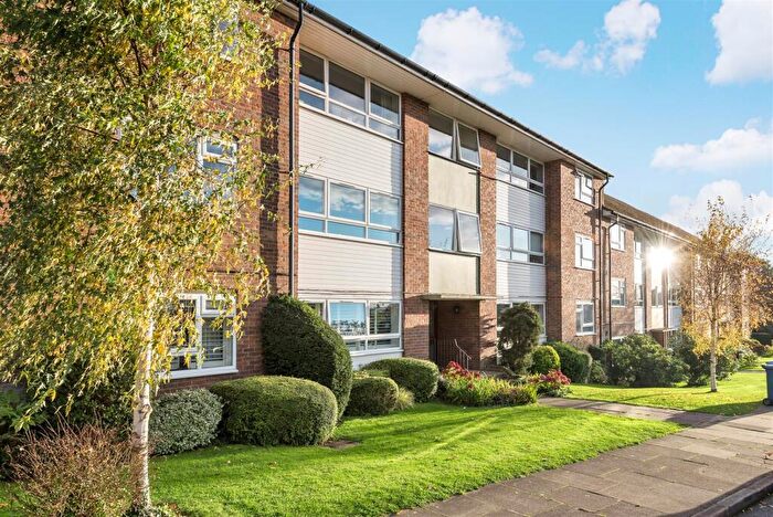 2 Bedroom Flat To Rent In Leigh Court, Byron Hill Road, Harrow On The Hill, HA2