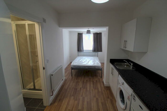 Studio To Rent In Oakmere Avenue, Potters Bar, EN6