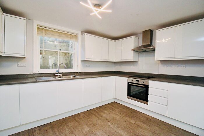 3 Bedroom Terraced House To Rent In Stone Street, Brighton, BN1