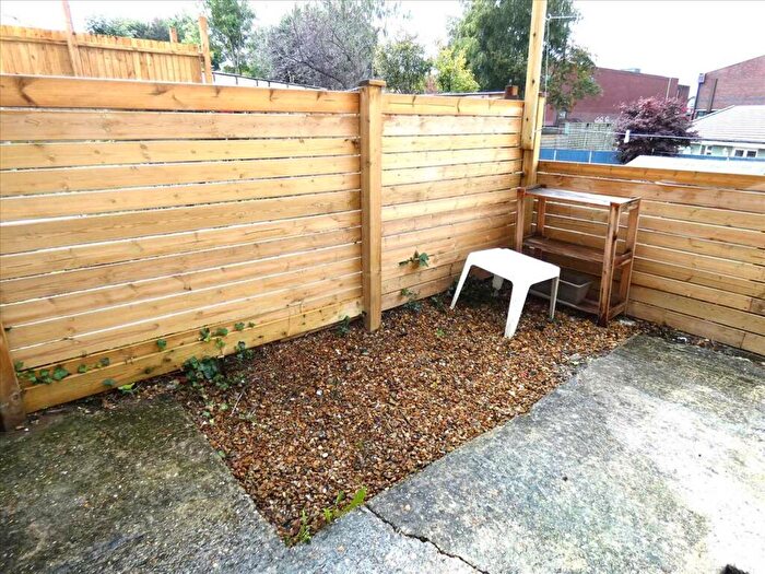 5 Bedroom Detached House To Rent In Cranmer Road, Winton, Bournemouth, BH9