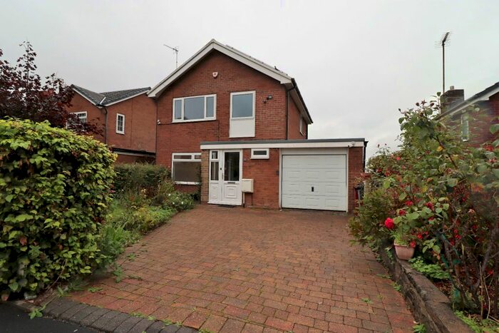 3 Bedroom Detached House To Rent In Pleckfarm Avenue, Blackburn, BB1