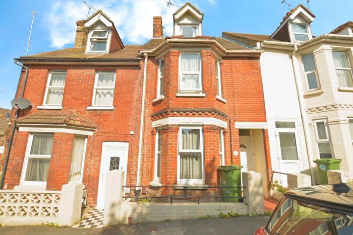 3 Bedroom Terraced House For Sale In Linden Crescent, Folkestone, Kent, CT19