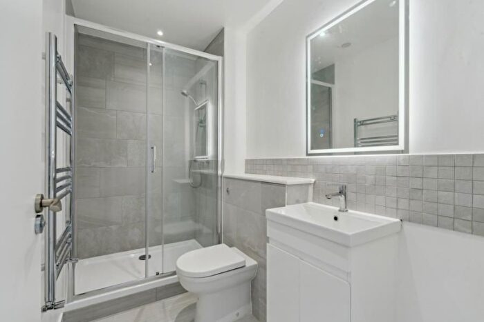 2 Bedroom Flat To Rent In Chester Road, Northwood, HA6