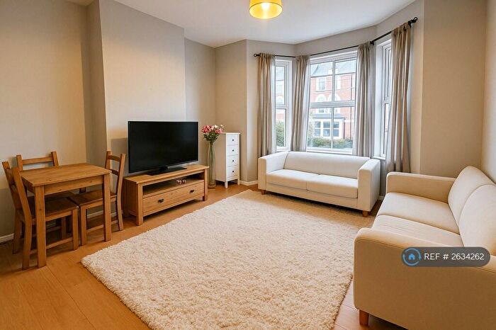 2 Bedroom Flat To Rent In A, London, SW12