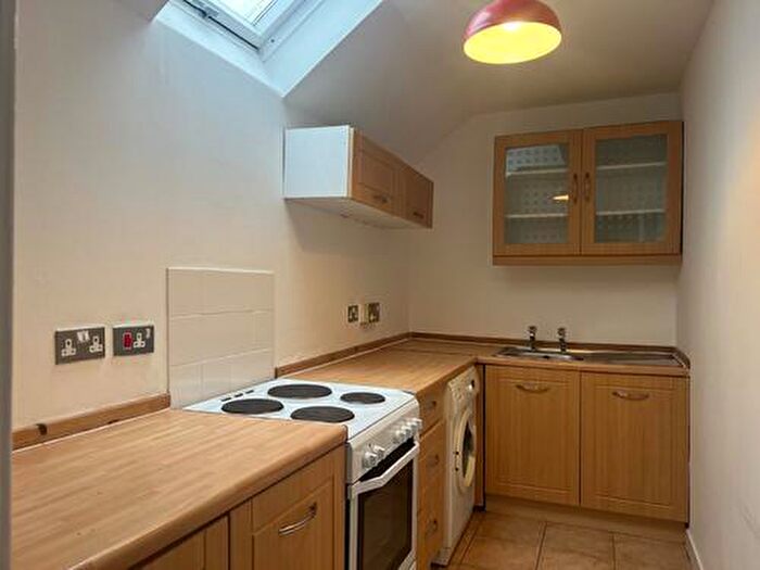 1 Bedroom Flat To Rent In Quarry Street, Hamilton, ML3