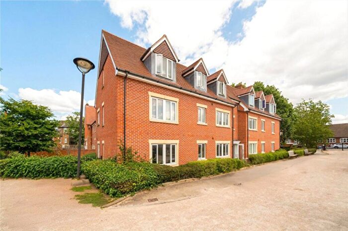 2 Bedroom Flat For Sale In Eden Grove, Willesden Green, NW10