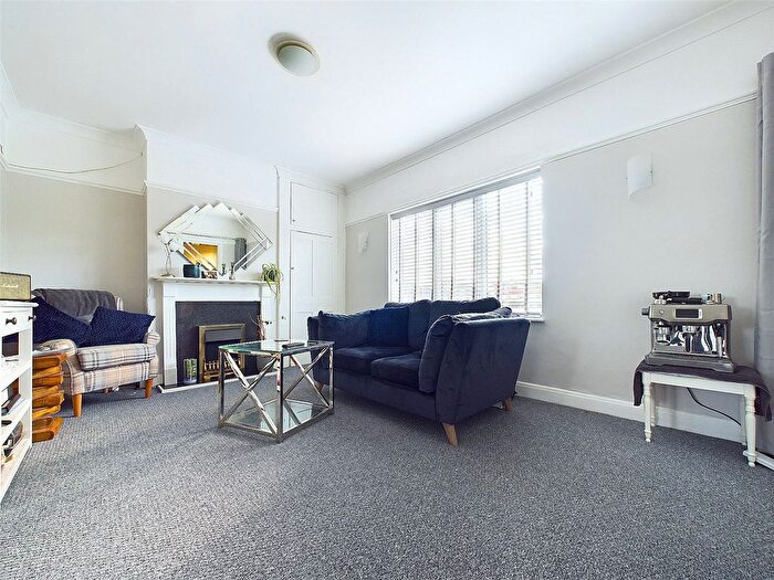 2 Bedroom Maisonette To Rent In Wellington Gardens, Twickenham, TW2