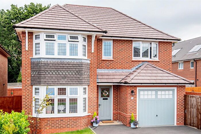 4 Bedroom Detached House For Sale In Ringlet Road, Leyland, PR25