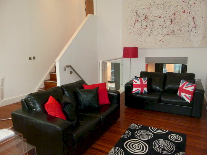 2 Bedroom Apartment To Rent In The Ropewalk, Nottingham, NG1