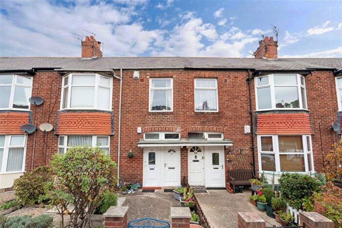 2 Bedroom Flat For Sale In Salisbury Avenue, North Shields, NE29