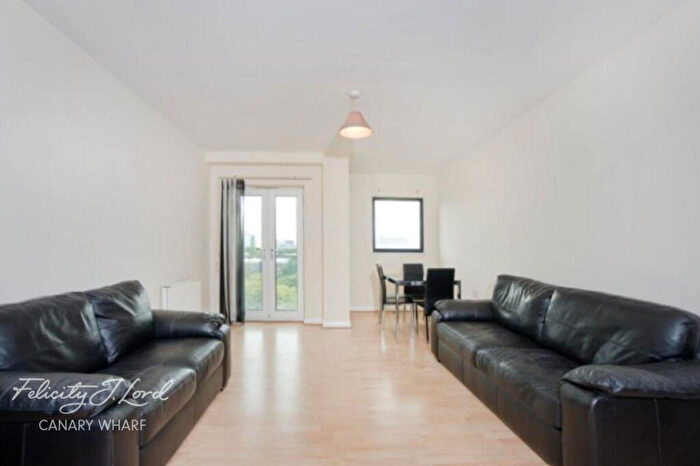 1 Bedroom Apartment To Rent In Wellspring Close, London, E14