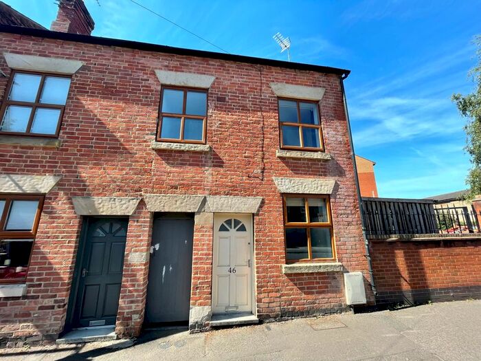 3 Bedroom Semi-Detached House To Rent In Brook Street, Derby, DE1