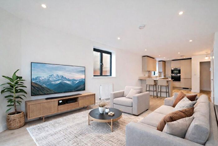 1 Bedroom Apartment For Sale In Forest View, London, E4