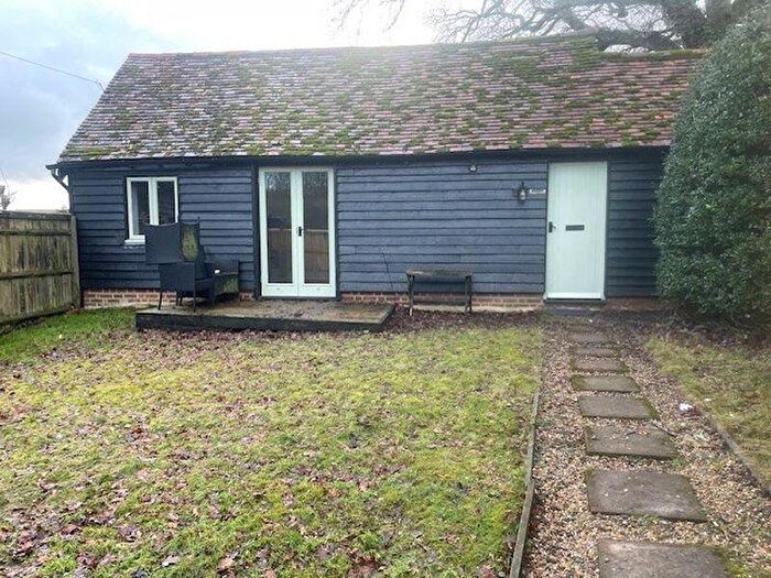 1 Bedroom Detached House To Rent In Newells Lane, Horsham, RH13