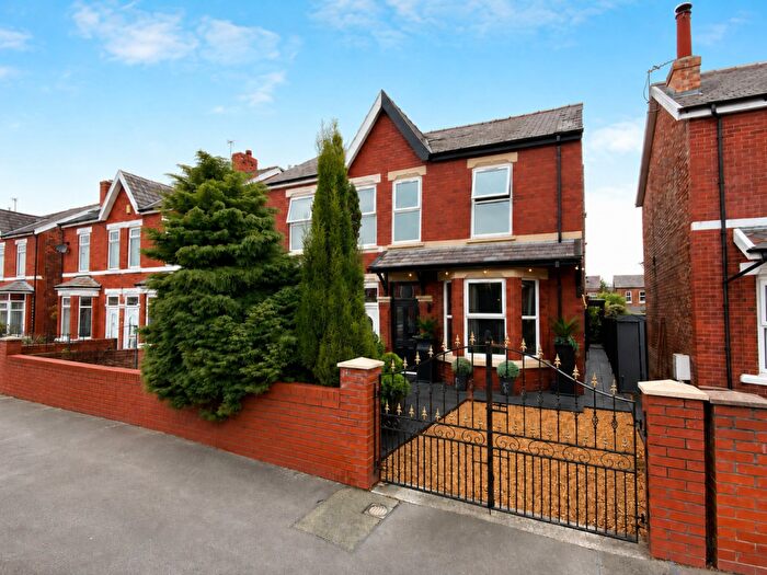 3 Bedroom Semi-Detached House For Sale In Bright Street, Southport, Sefton, PR9