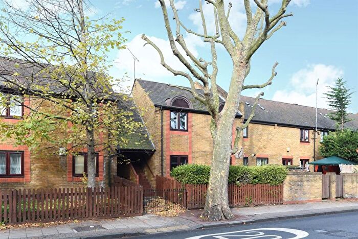 1 Bedroom Maisonette To Rent In Isambard Place, Rotherhithe, SE16