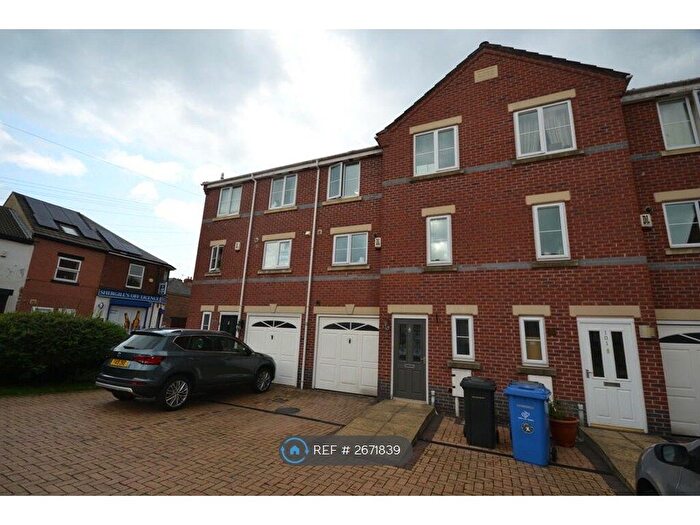 6 Bedroom Detached House To Rent In Slack Lane, Derby, DE22