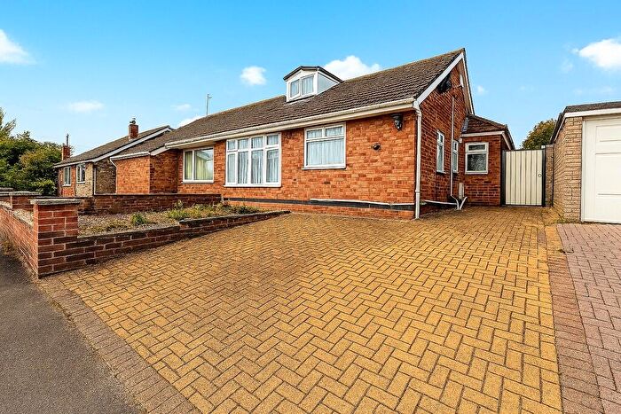 5 Bedroom Semi Detached House For Sale In Dovedale Road, Thurmaston, Leicester, LE4