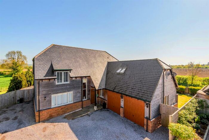 4 Bedroom Detached House For Sale In Ostler's Yard, Lydeway, SN10