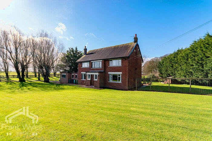 4 Bedroom Detached House For Sale In Westby Road, Little Plumpton, PR4