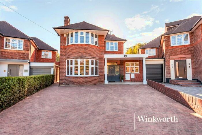 4 Bedroom House To Rent In Twineham Green, Woodside Park, London, N12