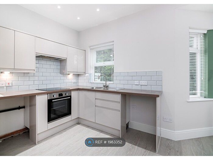 1 Bedroom Flat To Rent In Birchfield Road, Widnes, WA8