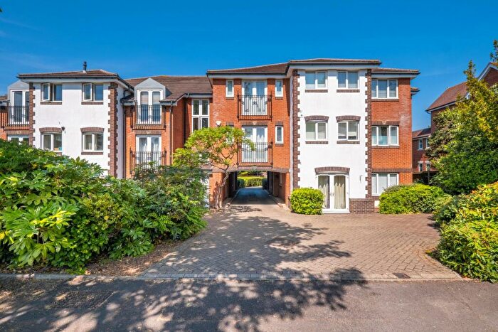 2 Bedroom Apartment For Sale In Sackville Road, Sutton, SM2