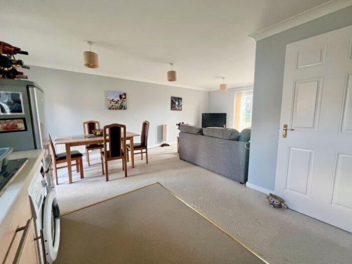 2 Bedroom Flat For Sale In Tovey Crescent, Plymouth, PL5
