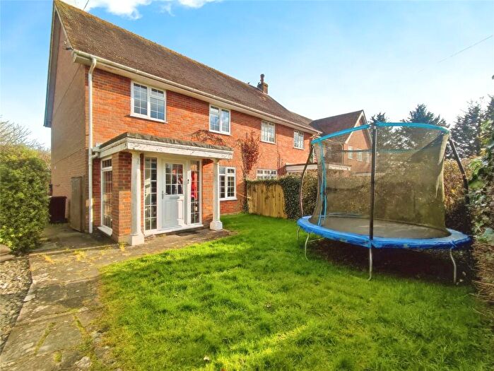 3 Bedroom End Of Terrace House For Sale In Crossbush Lane, Crossbush, Arundel, BN18