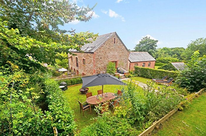 3 Bedroom Barn Conversion For Sale In St. Clement, Truro, TR1