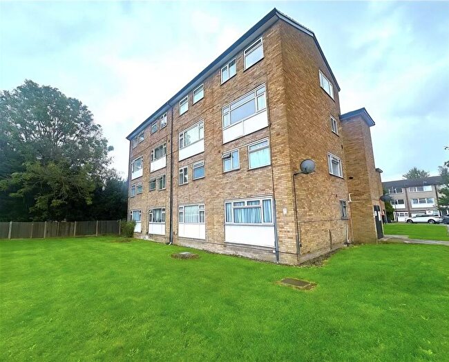 2 Bedroom Flat To Rent In Clifford Close, Northolt, UB5