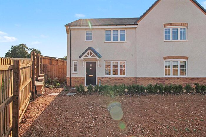 3 Bedroom Semi-Detached House To Rent In , Sickle Drive, Wellingborough, NN8