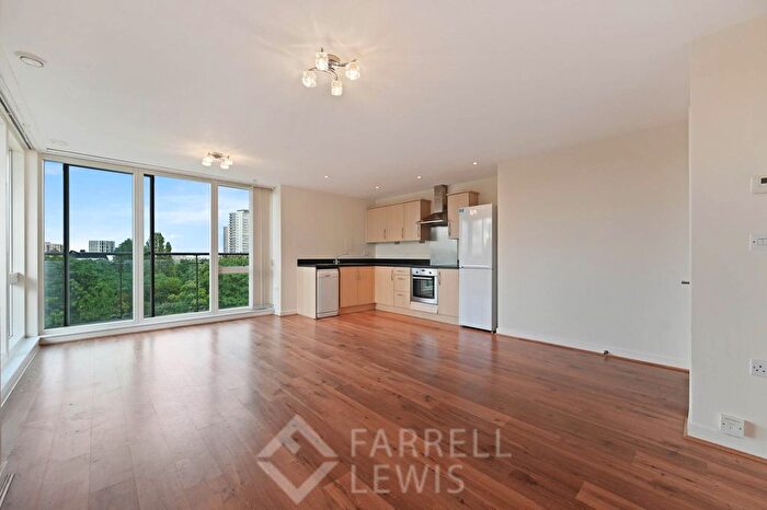 2 Bedroom Flat For Sale In Firestone House, Boston Manor, TW8