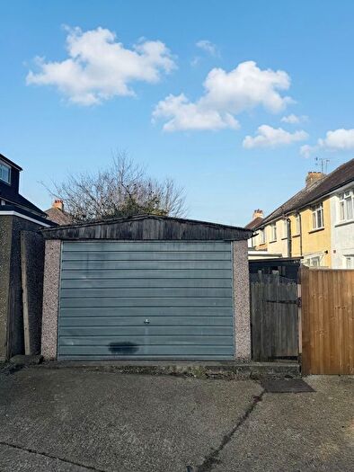 Property To Rent In Rear Of Crown Road, Portslade, BN41